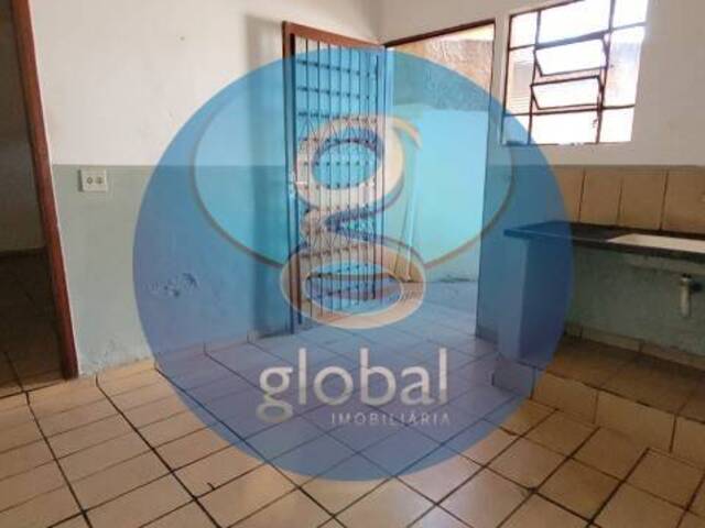 Casa para Locação em Ribeirão Preto - 3