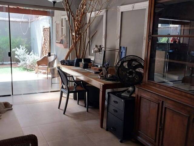 #1677 - Casa para Venda em Ribeirão Preto - SP - 2