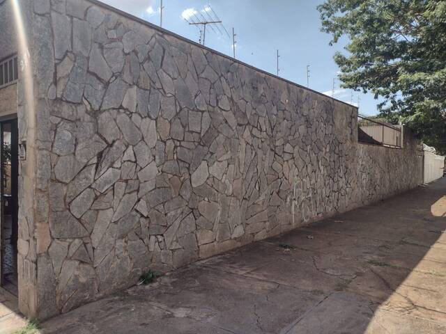 #1724 - Casa para Venda em Ribeirão Preto - SP - 2